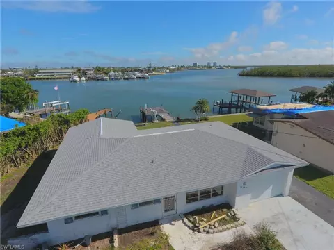 155 Hilo St E, Naples, FL 34113 photo 2