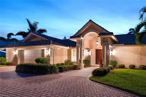 520 Turtle Hatch Ln, Naples, FL 34103 photo 1