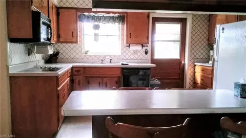 2219 County Road 721 Loop, Moore Haven, FL 33471 photo 8