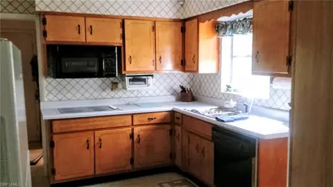 2219 County Road 721 Loop, Moore Haven, FL 33471 photo 10