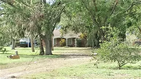 2219 County Road 721 Loop, Moore Haven, FL 33471 photo 3