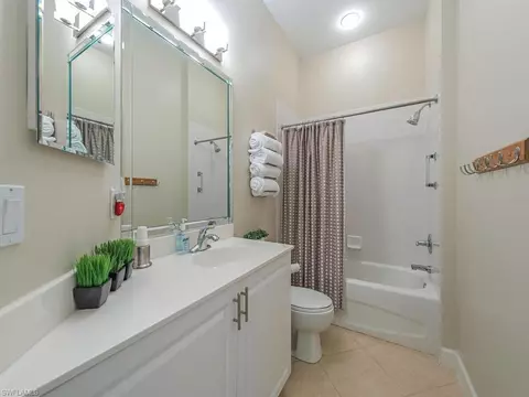 6132 Manchester Pl, Naples, FL 34110 photo 11