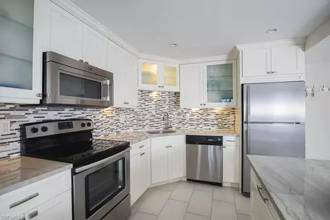 5 Bluebill Ave #303, Naples, FL 34108 photo 2