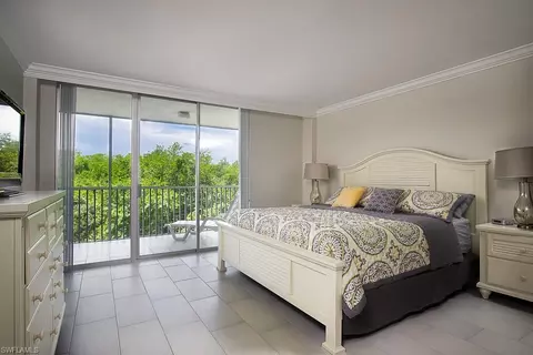 5 Bluebill Ave #303, Naples, FL 34108 photo 6