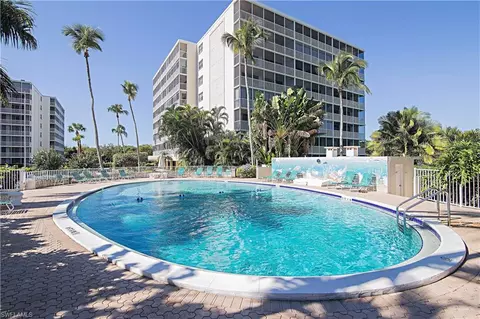 5 Bluebill Ave #303, Naples, FL 34108 photo 12