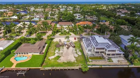 1925 6th St S, Naples, FL 34102 photo 7