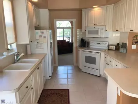 7658 Hernando Ct, Naples, FL 34114 photo 11