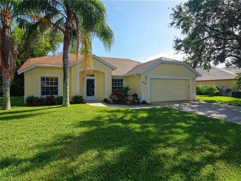 22131 Seashore Cir, Estero, FL 33928 photo 1