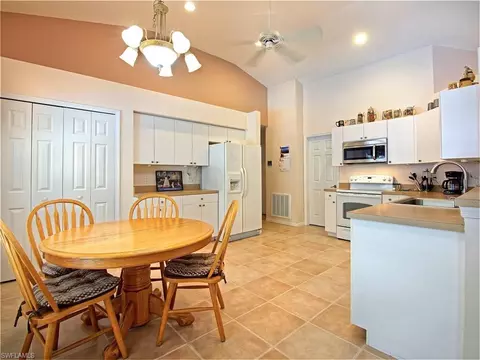 22131 Seashore Cir, Estero, FL 33928 photo 4