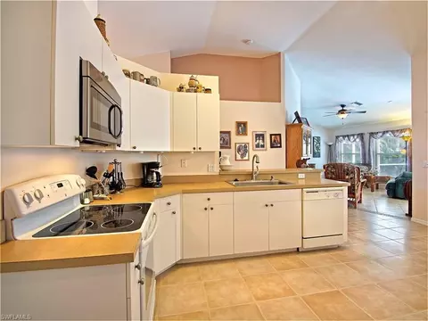 22131 Seashore Cir, Estero, FL 33928 photo 5