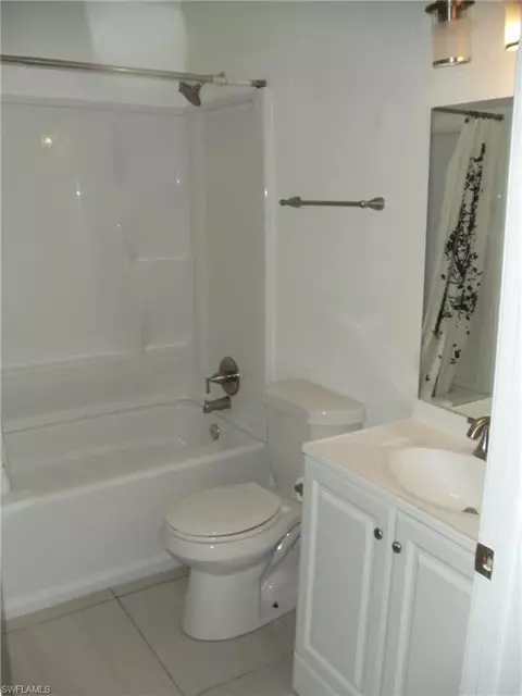 5218 Cypress Ln, Naples, FL 34113 photo 8