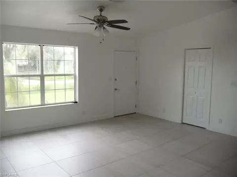 5218 Cypress Ln, Naples, FL 34113 photo 2