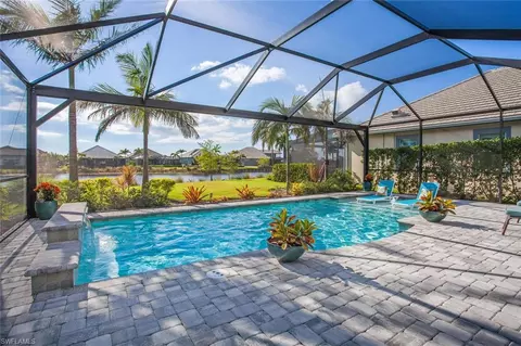 6479 Warwick Ave, Naples, FL 34113 photo 1