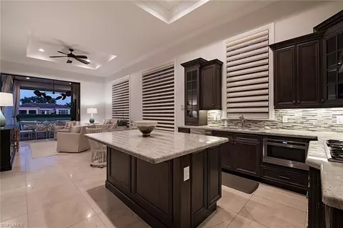 2240 Residence Cir, Naples, FL 34105 photo 11