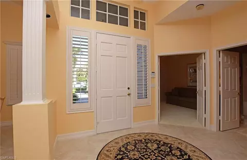 746 Glendevon Dr, Naples, FL 34105 photo 2