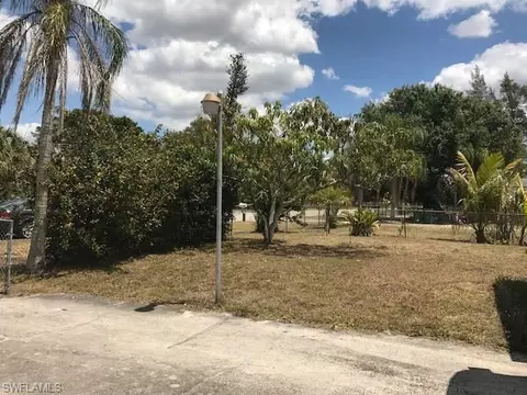 3060 Karen Dr, Naples, FL 34112 photo 24