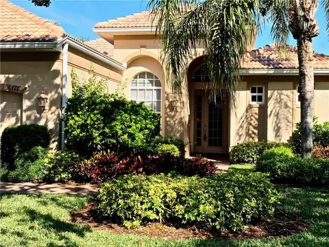 6711 Crowned Eagle Ln, Naples, FL 34113 photo 1