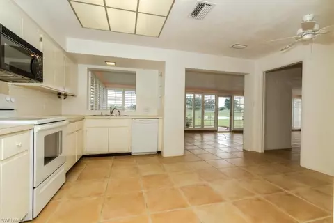 424 Golfview Dr, Naples, FL 34110 photo 25