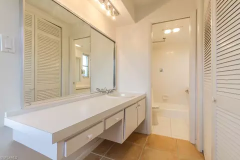 424 Golfview Dr, Naples, FL 34110 photo 9