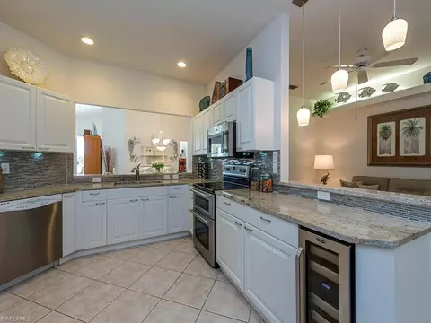 2048 Crestview Way, Naples, FL 34119 photo 4