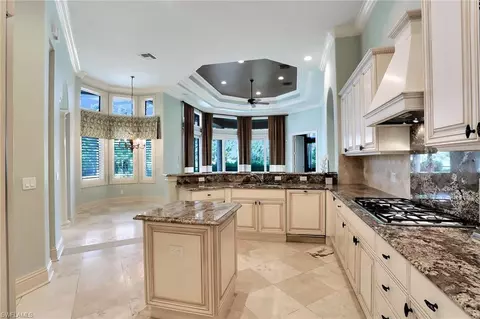 8600 Majorca Ln, Naples, FL 34114 photo 10