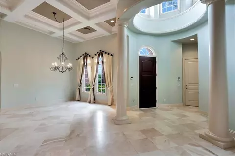 8600 Majorca Ln, Naples, FL 34114 photo 2