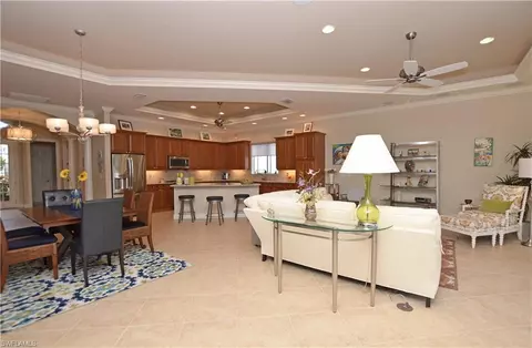 368 Mallory Ct, Naples, FL 34110 photo 8