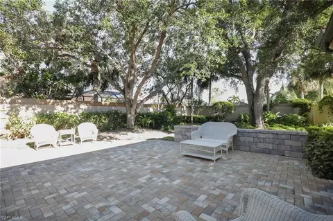 740 Glendevon Dr, Naples, FL 34105 photo 19