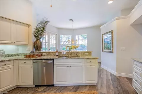 740 Glendevon Dr, Naples, FL 34105 photo 7