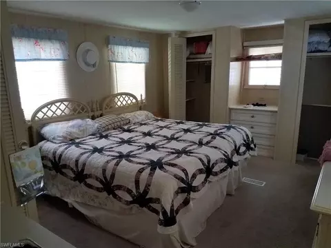 514 Menton Ln, Naples, FL 34112 photo 6