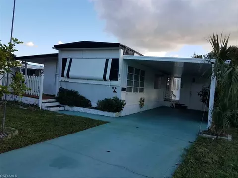 514 Menton Ln, Naples, FL 34112 photo 1