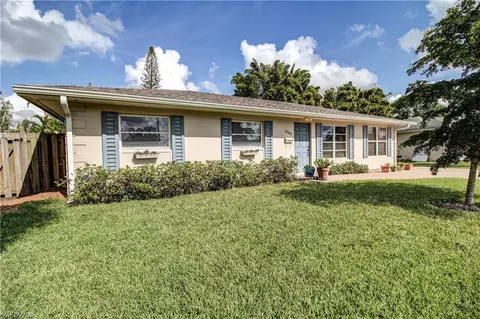 3560 Balboa Cir E, Naples, FL 34105 photo 1