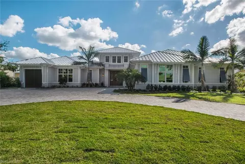 594 Yucca Rd, Naples, FL 34102 photo 1