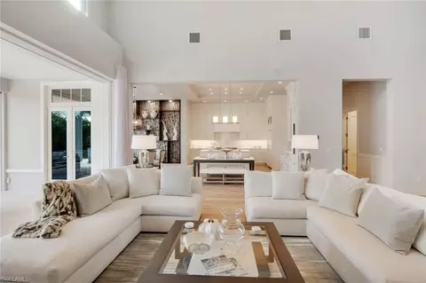 594 Yucca Rd, Naples, FL 34102 photo 4