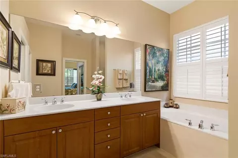 16204 Parque Ln, Naples, FL 34110 photo 9