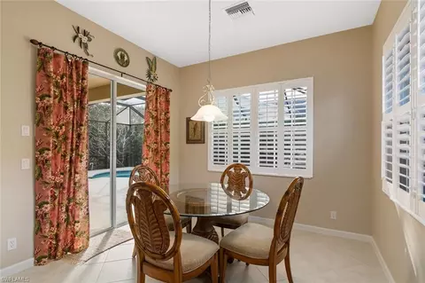 16204 Parque Ln, Naples, FL 34110 photo 6
