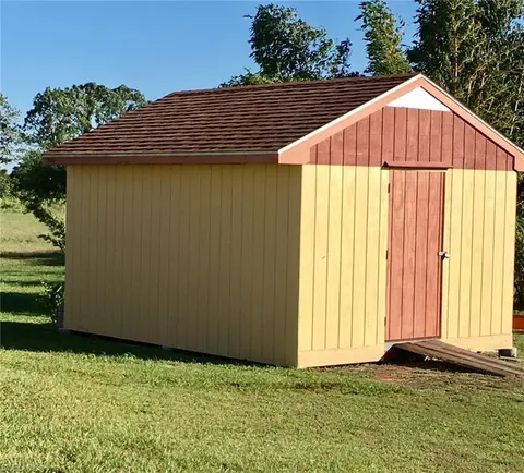 9031 Green Cir, Labelle, FL 33935 photo 5