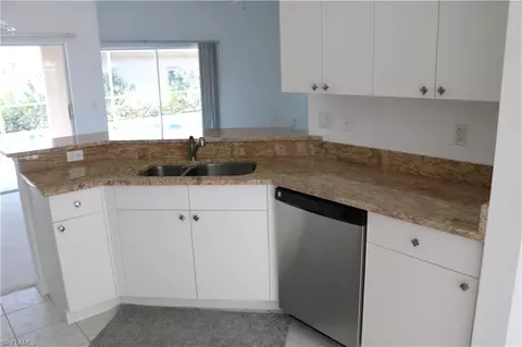 8001 Preakness Ct, Naples, FL 34113 photo 5