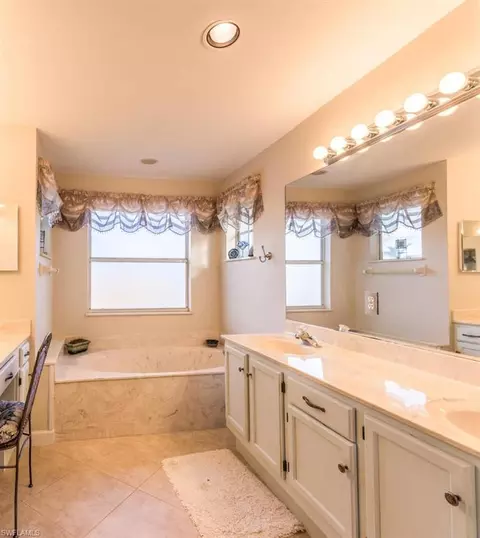 199 Eveningstar Cay, Naples, FL 34114 photo 15