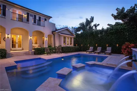 495 Bow Line Dr, Naples, FL 34103 photo 1
