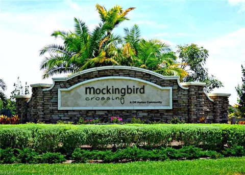 1402 Mockingbird Dr, Naples, FL 34120 photo 3