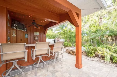 2021 Timberline Dr, Naples, FL 34109 photo 22