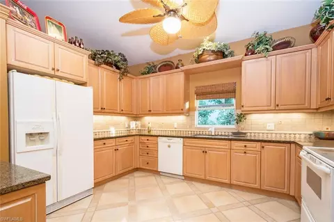 2021 Timberline Dr, Naples, FL 34109 photo 7