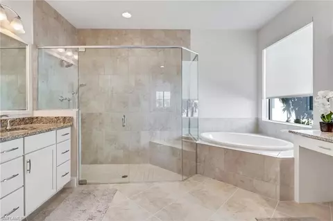 7924 Piemonte Way, Naples, FL 34112 photo 17