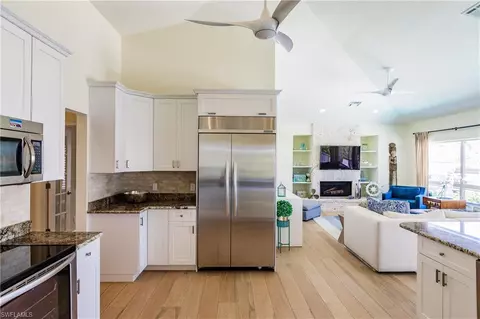 391 Germain Ave, Naples, FL 34108 photo 9