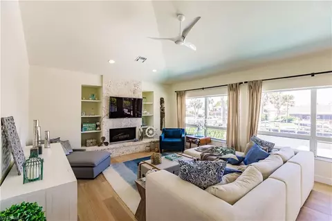 391 Germain Ave, Naples, FL 34108 photo 10