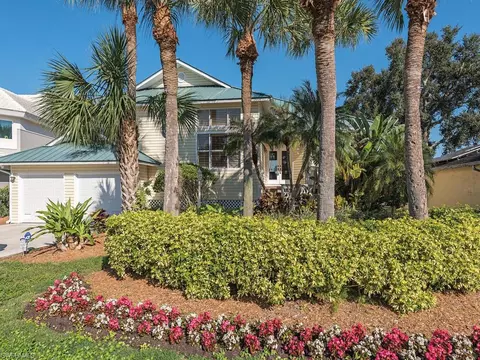 391 Germain Ave, Naples, FL 34108 photo 1