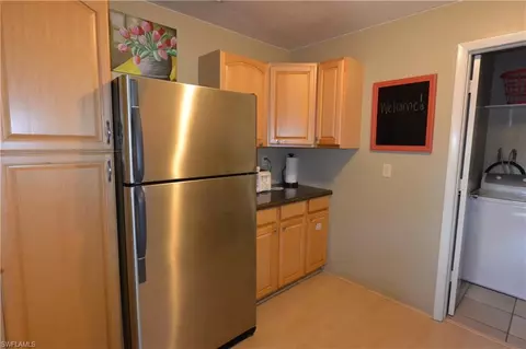 835 96th Ave N, Naples, FL 34108 photo 9