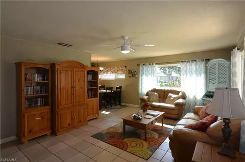 835 96th Ave N, Naples, FL 34108 photo 5