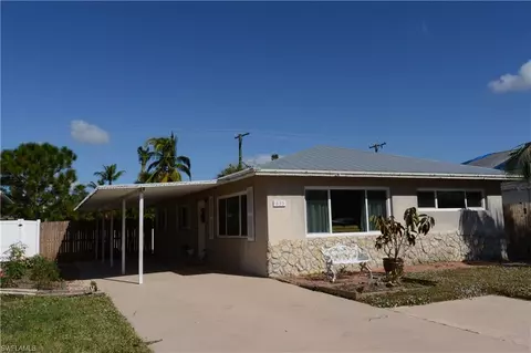 835 96th Ave N, Naples, FL 34108 photo 2